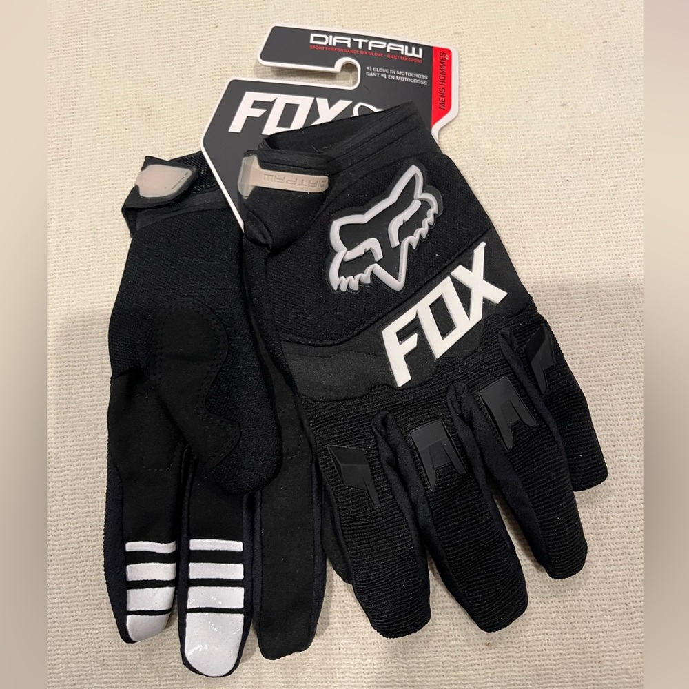 SOLD Fox Dirtpaw Full-Finger Riding Gloves in Black & White (XL)
